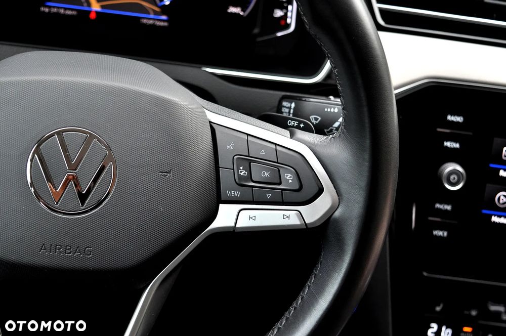 Volkswagen Passat 2.0 TDI EVO Elegance DSG - 20
