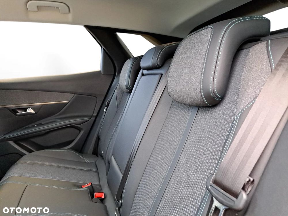 Peugeot 3008 1.6 PureTech Hybrid PHEV Allure Pack S&S EAT8 - 28
