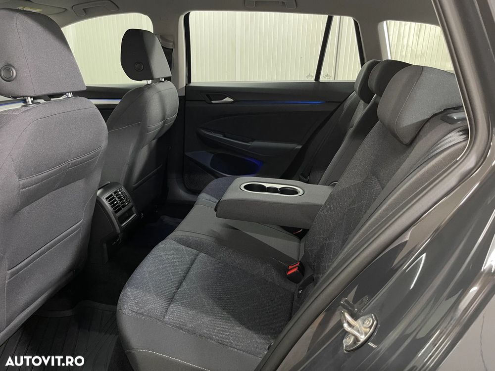 Volkswagen Golf 1.5 TSI ACT Life - 13