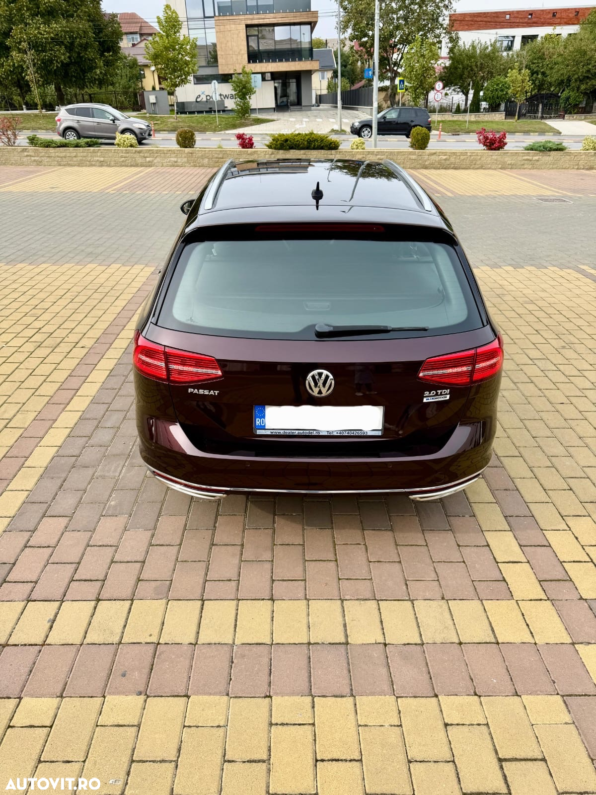 Volkswagen Passat Variant 2.0 TDI DSG Highline - 12