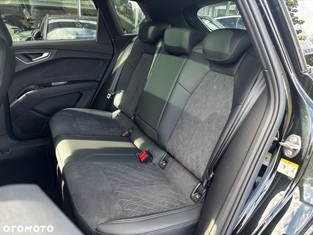 Audi Q4 e-tron - 17