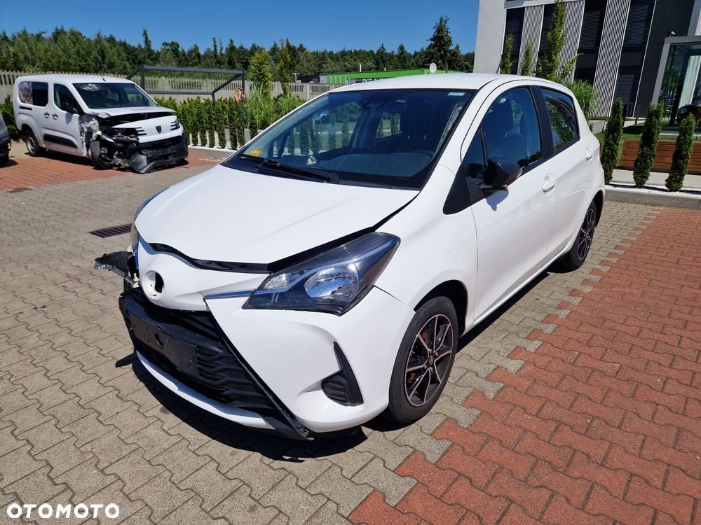 Toyota Yaris 1.0 Active EU6 - 5