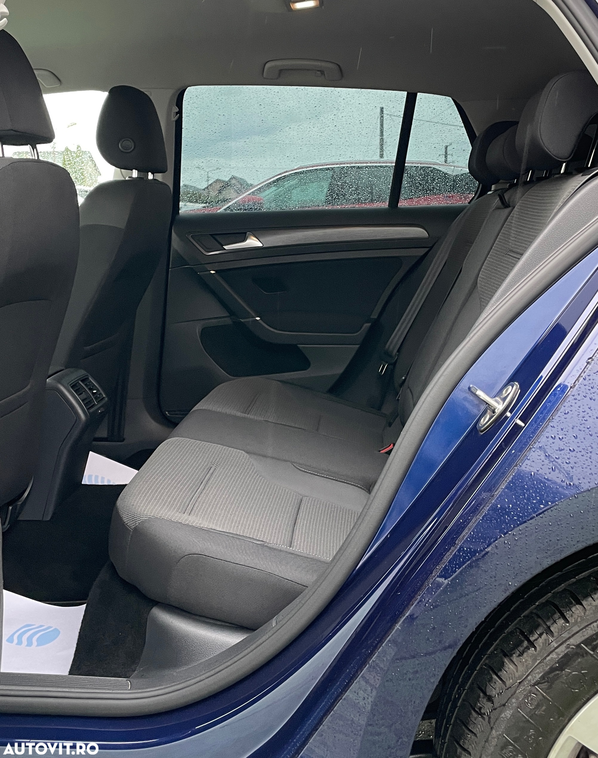 Volkswagen Golf 2.0 BlueTDI DSG Comfortline - 23
