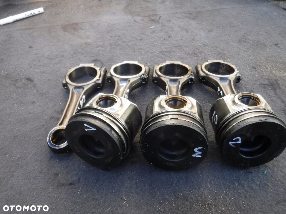 Vw Golf V A3 2.0 TDI BRE BLB tlok korbowod tloki - 2