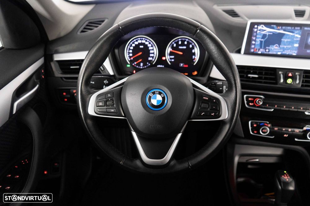 BMW X1 25 e xDrive Corporate Edition - 27