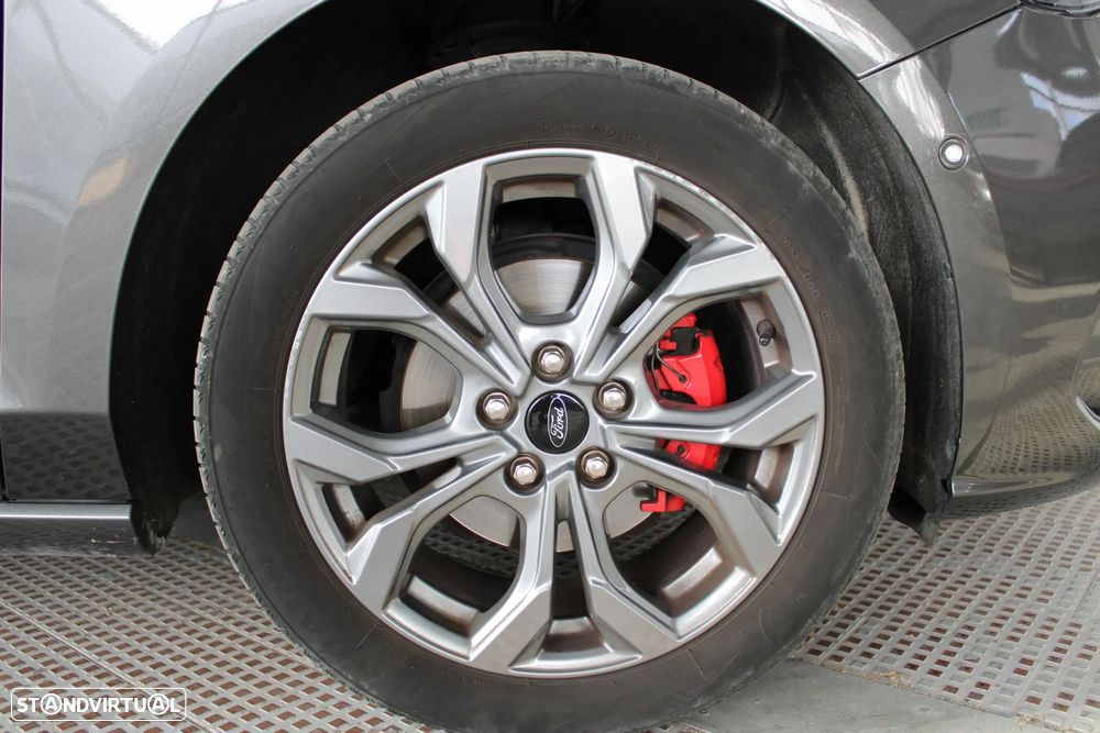 Ford Focus 1.0 EcoBoost MHEV ST-Line X - 26