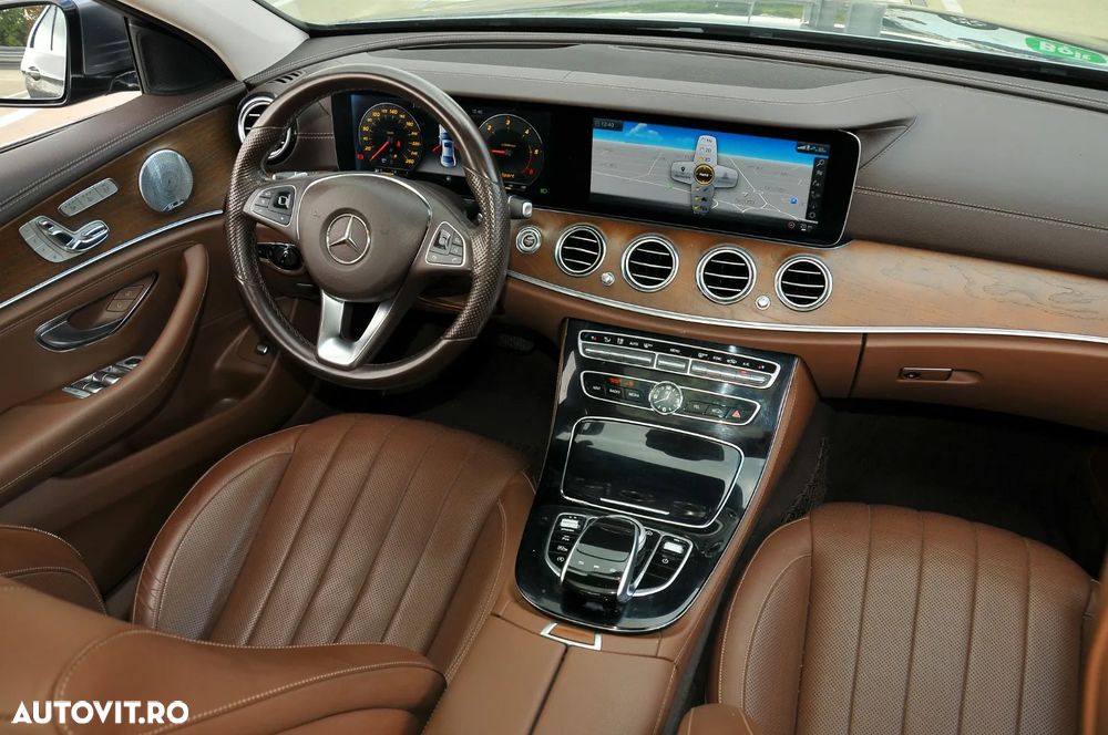 Mercedes-Benz E 350 CDI DPF BlueEFFICIENCY 7G-TRONIC Avantgarde - 3