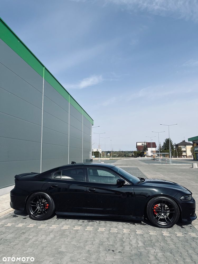 Dodge Charger 5.7 R/T - 4