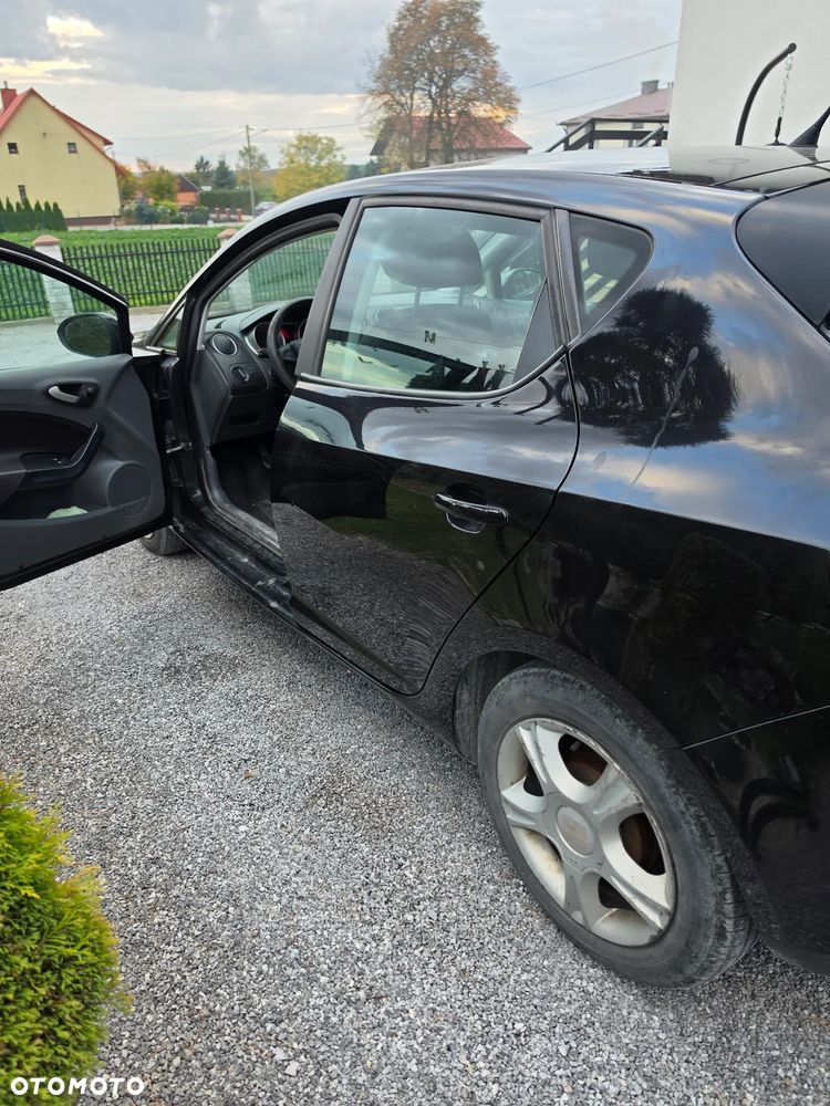 Seat Ibiza 2009 photo 2