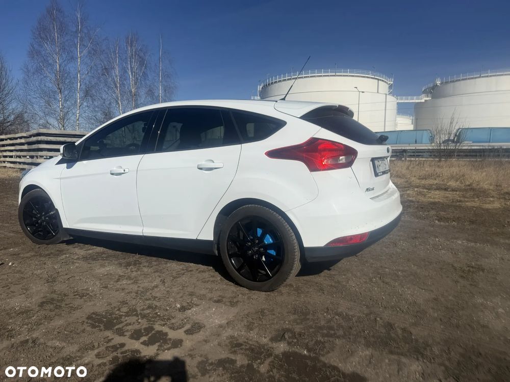 Ford Focus 1.6 Trend - 6