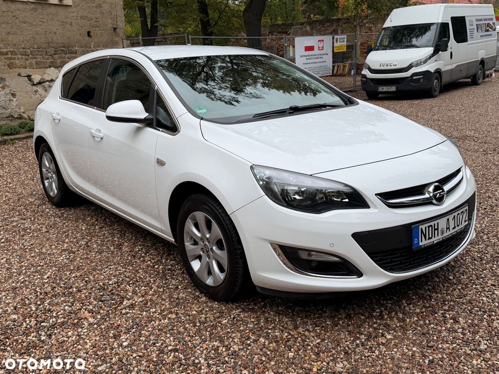 Opel Astra 1.4 Turbo Cosmo - 12