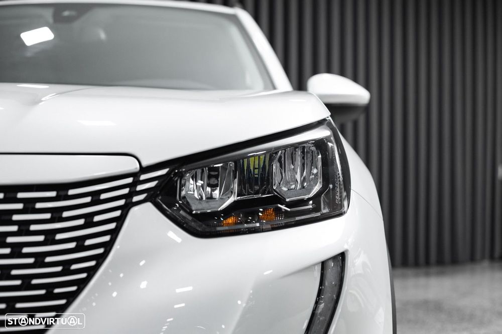 Peugeot e-2008 Allure - 9