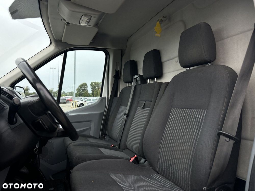 Ford transit - 12