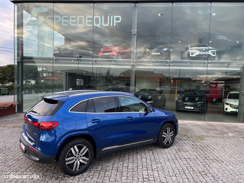 Mercedes-Benz EQA 300 4Matic - 6