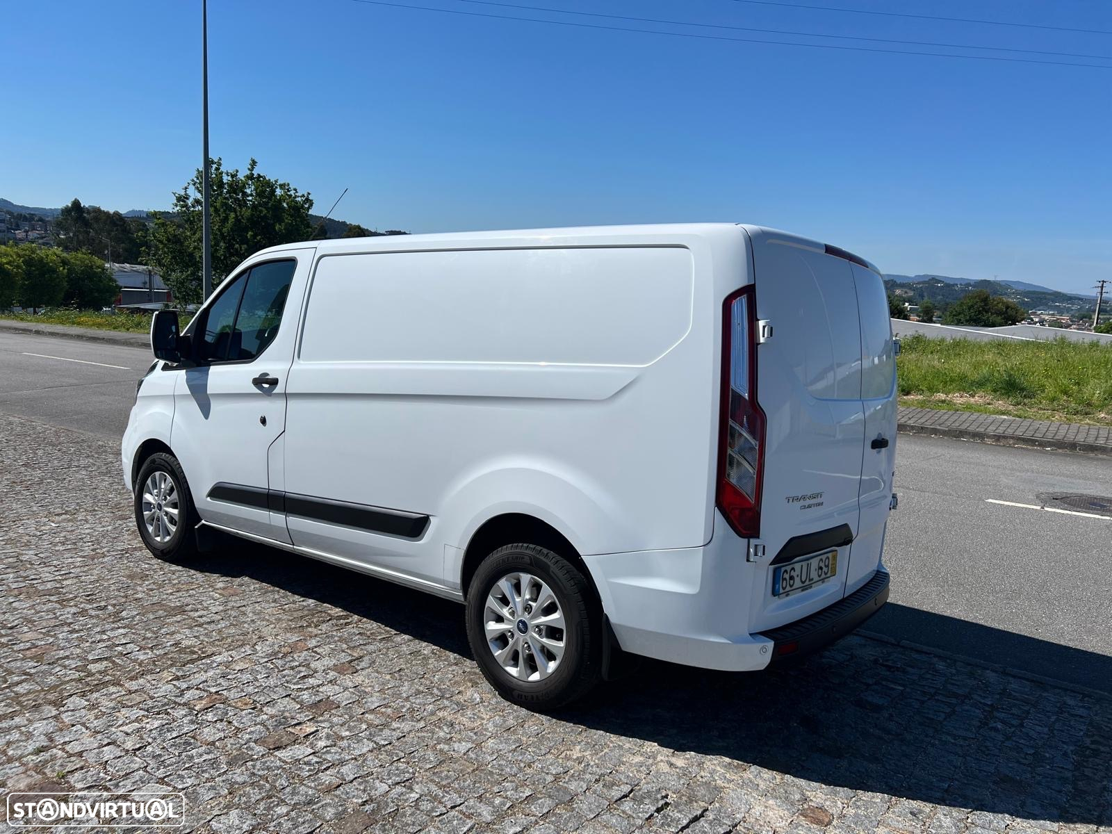 Ford Transit - 12