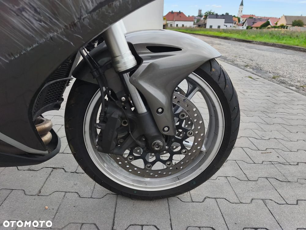 Honda VFR - 17