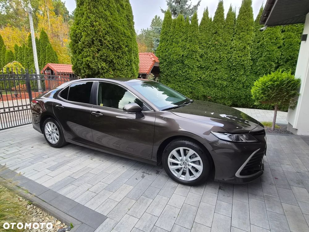 Toyota Camry - 16