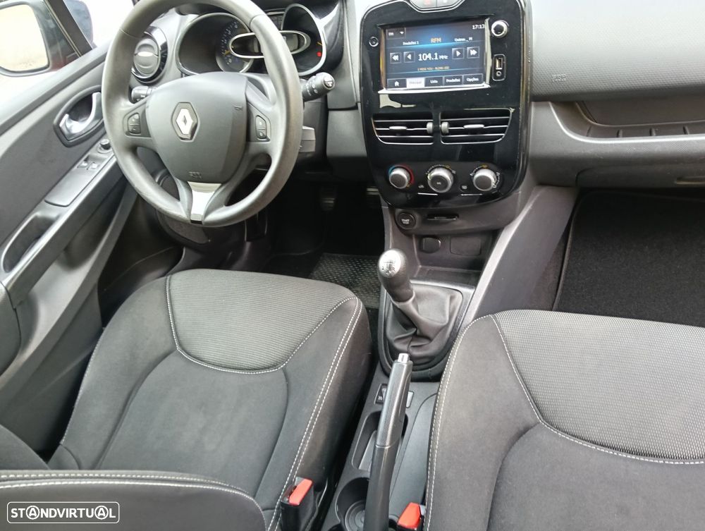 Renault Clio 1.5 dCi Dynamique S - 13