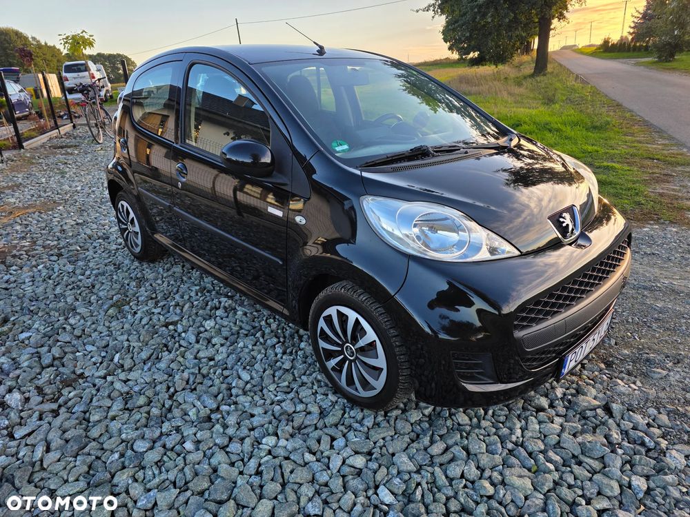 Peugeot 107 1.0 Trendy - 12