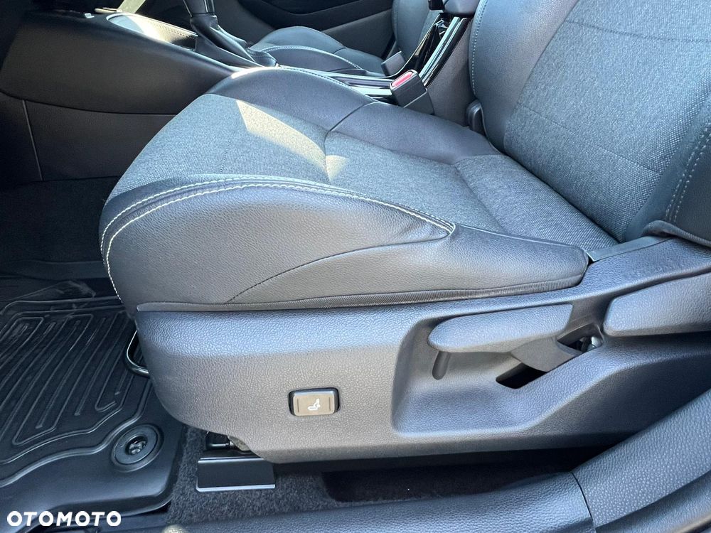 Toyota Corolla 1.8 Hybrid Executive - 18