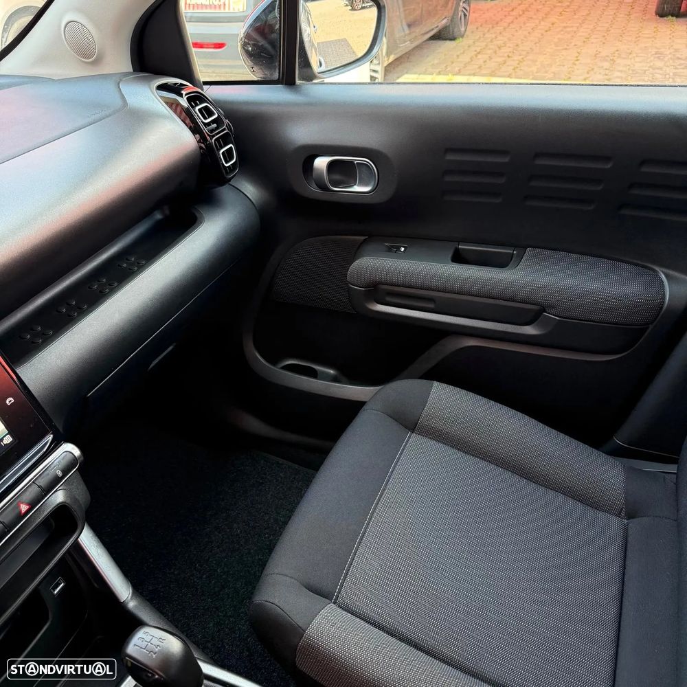 Citroën C3 Aircross 1.2 PureTech Shine - 16