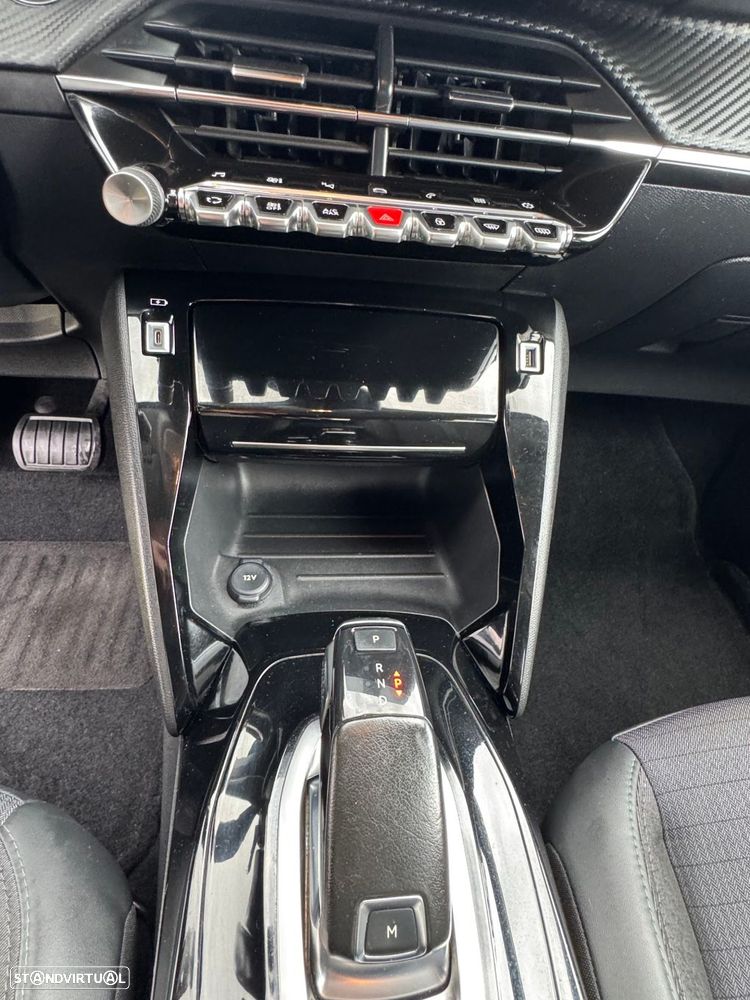 Peugeot 208 1.2 PureTech Allure Pack EAT8 - 13