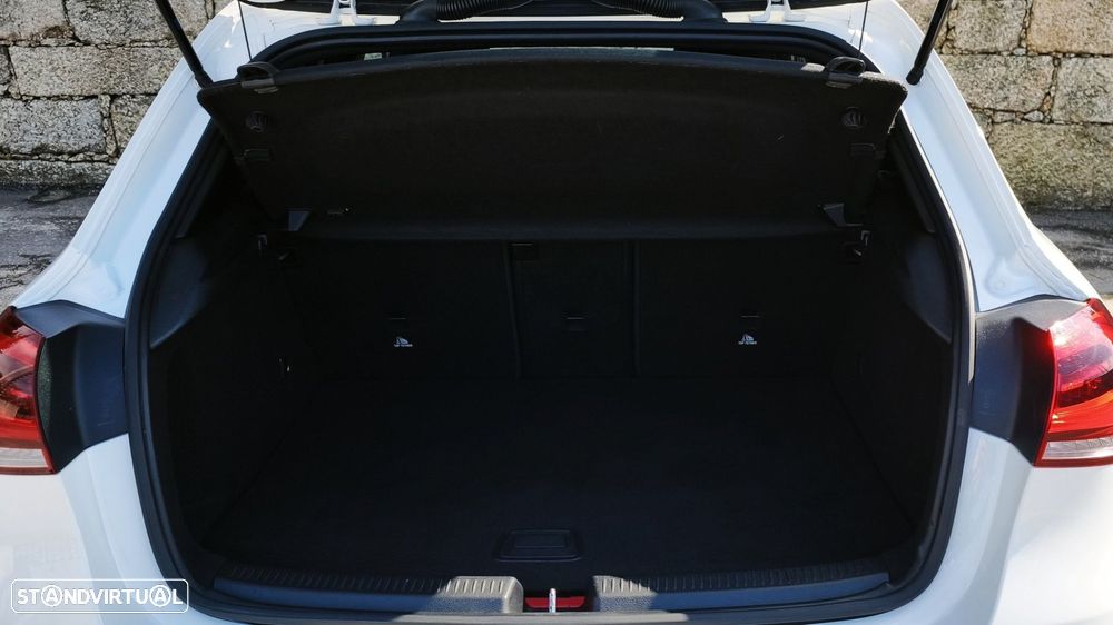 Mercedes-Benz A 250 - 13