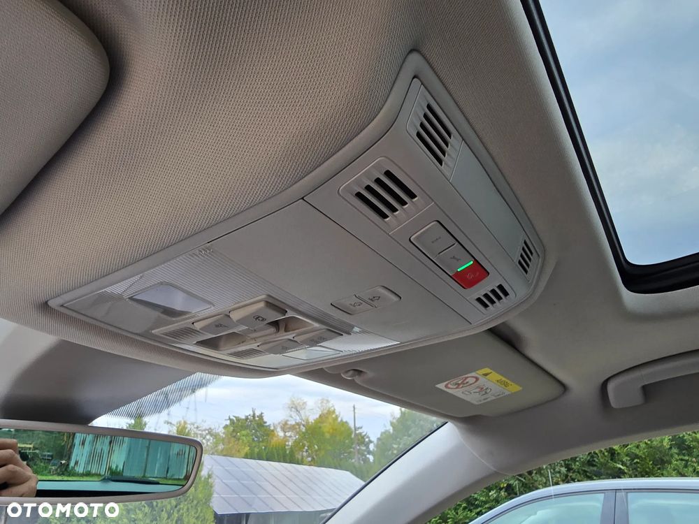 Skoda Karoq 2.0 TDI SCR 4x4 DSG Sportline - 36