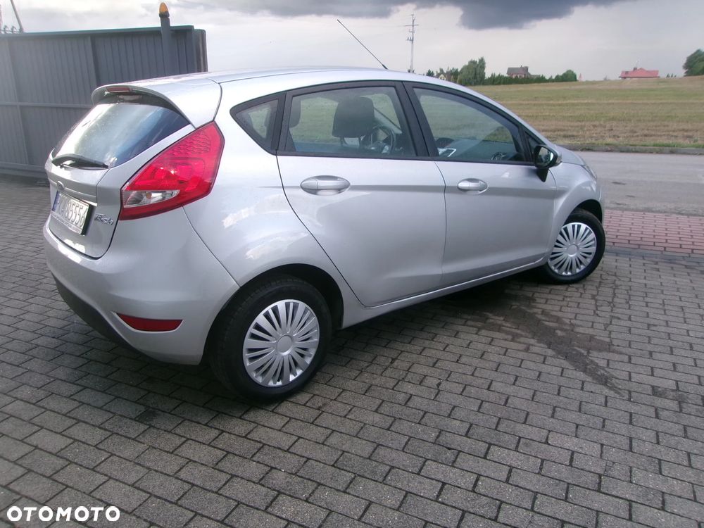 Ford Fiesta 1.25 Champions Edition - 4