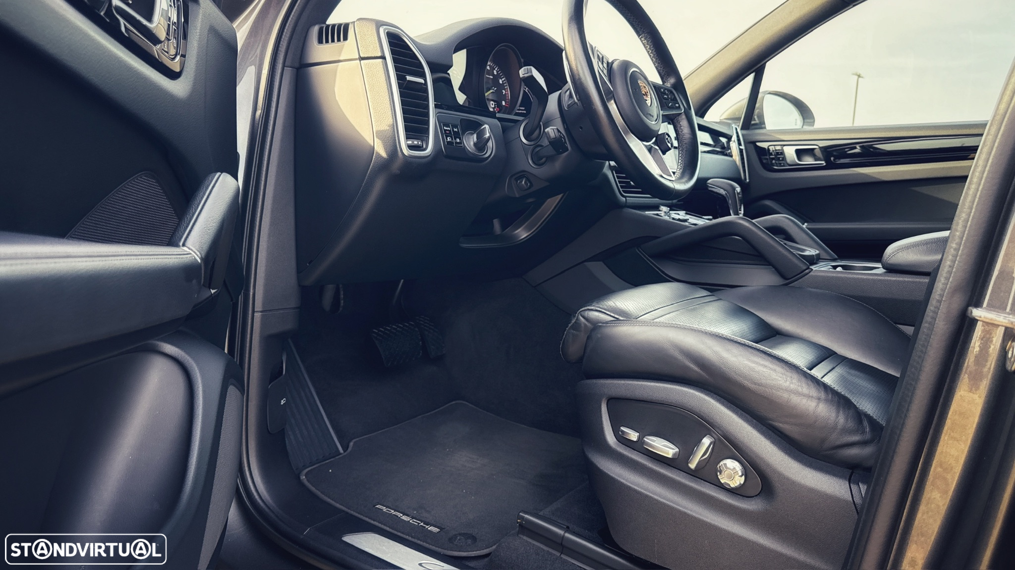 Porsche Cayenne E-Hybrid - 14