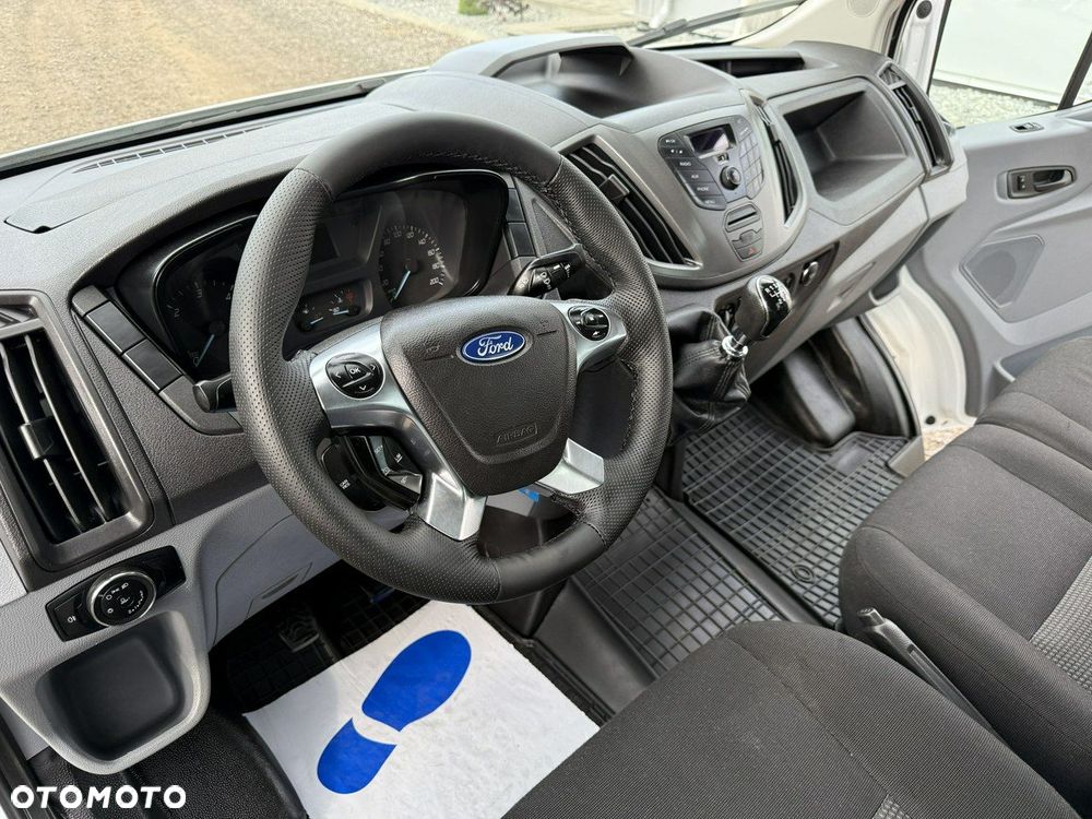 Ford Transit - 11