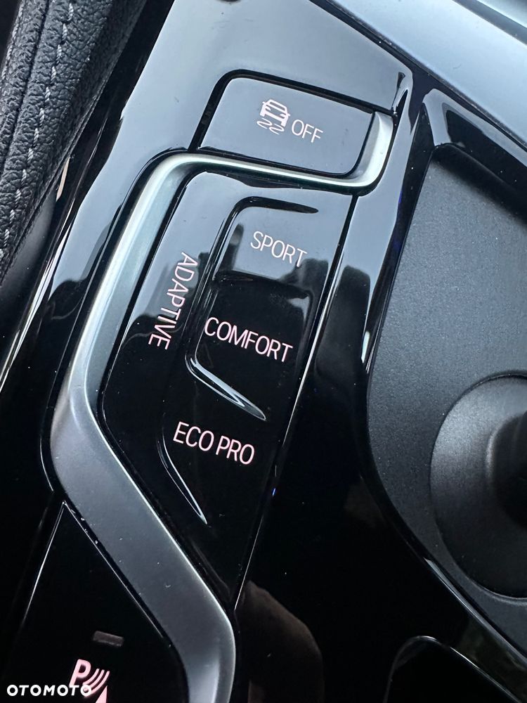 BMW Seria 5 M550i xDrive - 21