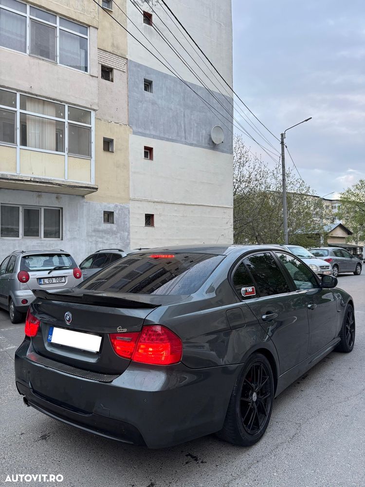 BMW Seria 3 318d - 3