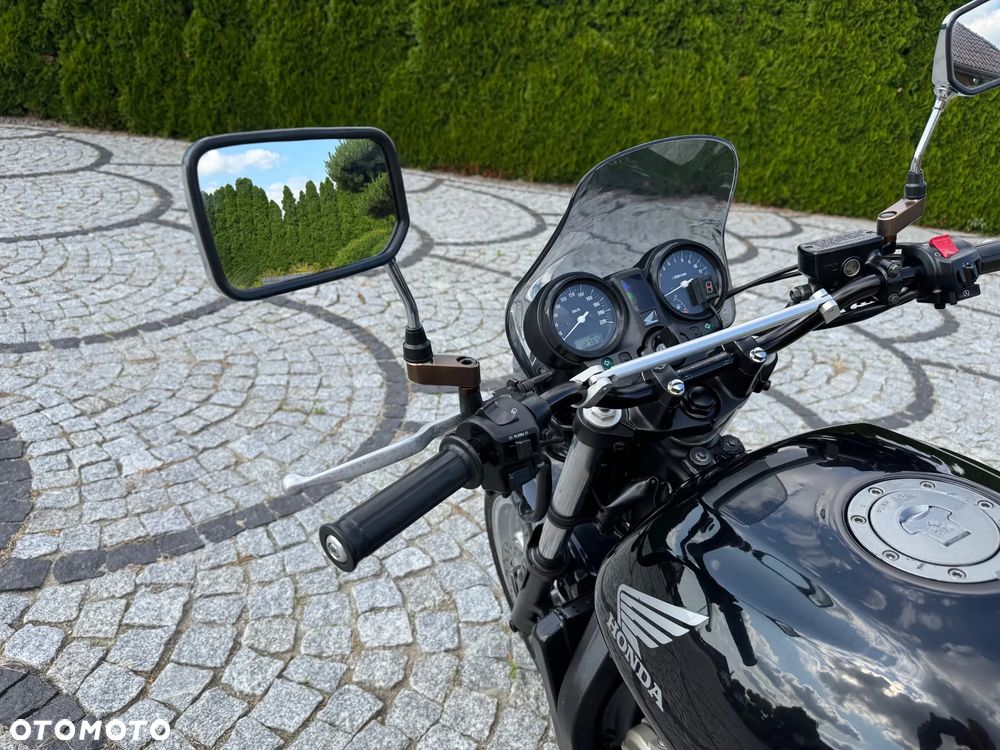 Honda CBF - 26