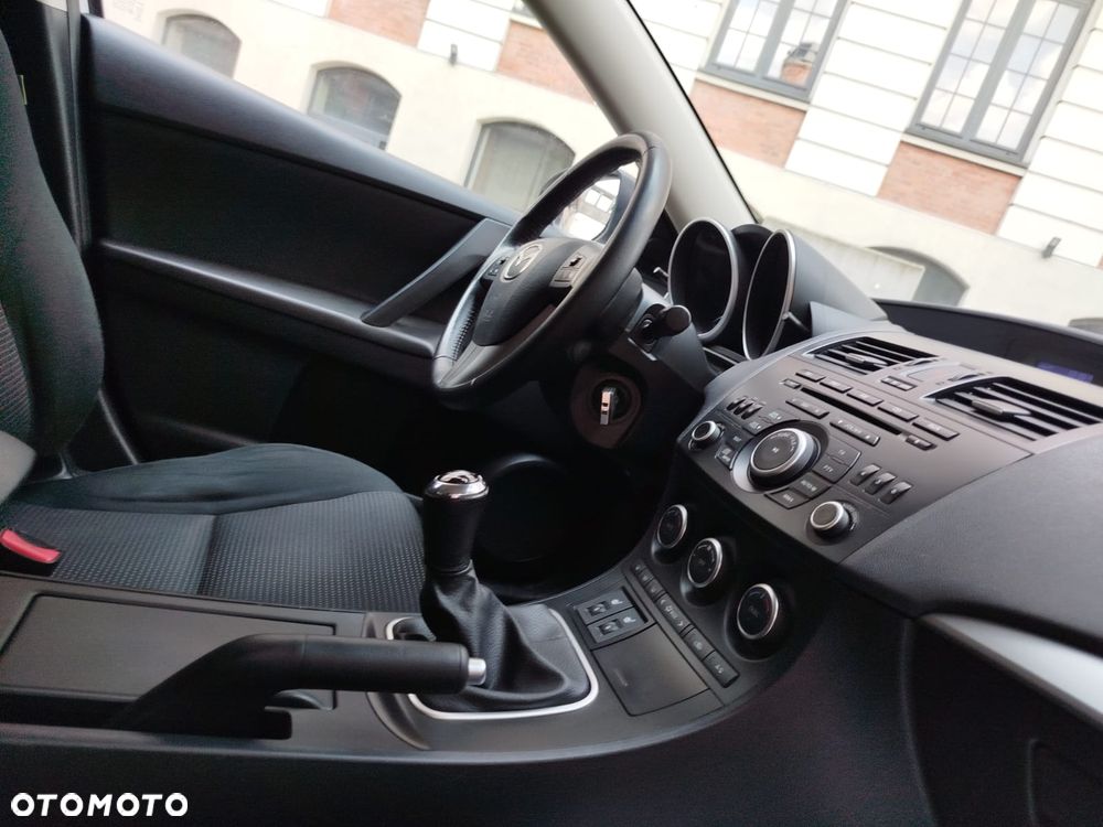 Mazda 3 1.6 Exclusive EU5 - 7
