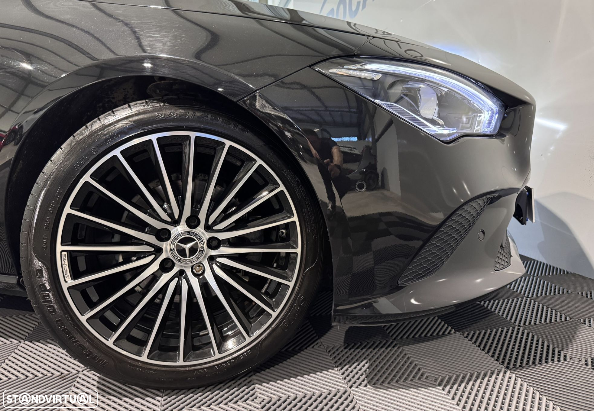 Mercedes-Benz CLA 180 - 11