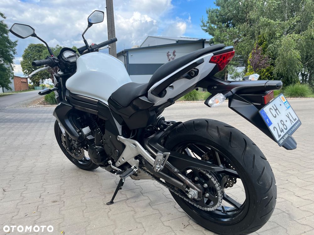 Kawasaki ER - 10