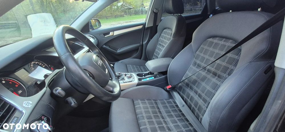 Audi A4 Avant - 11