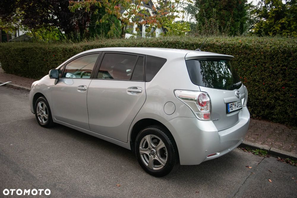 Toyota Verso 1.8 7-Sitzer Executive - 12
