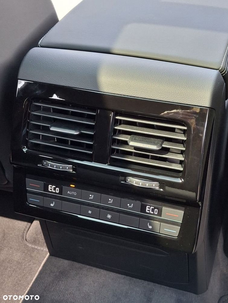 Volkswagen Touareg - 26