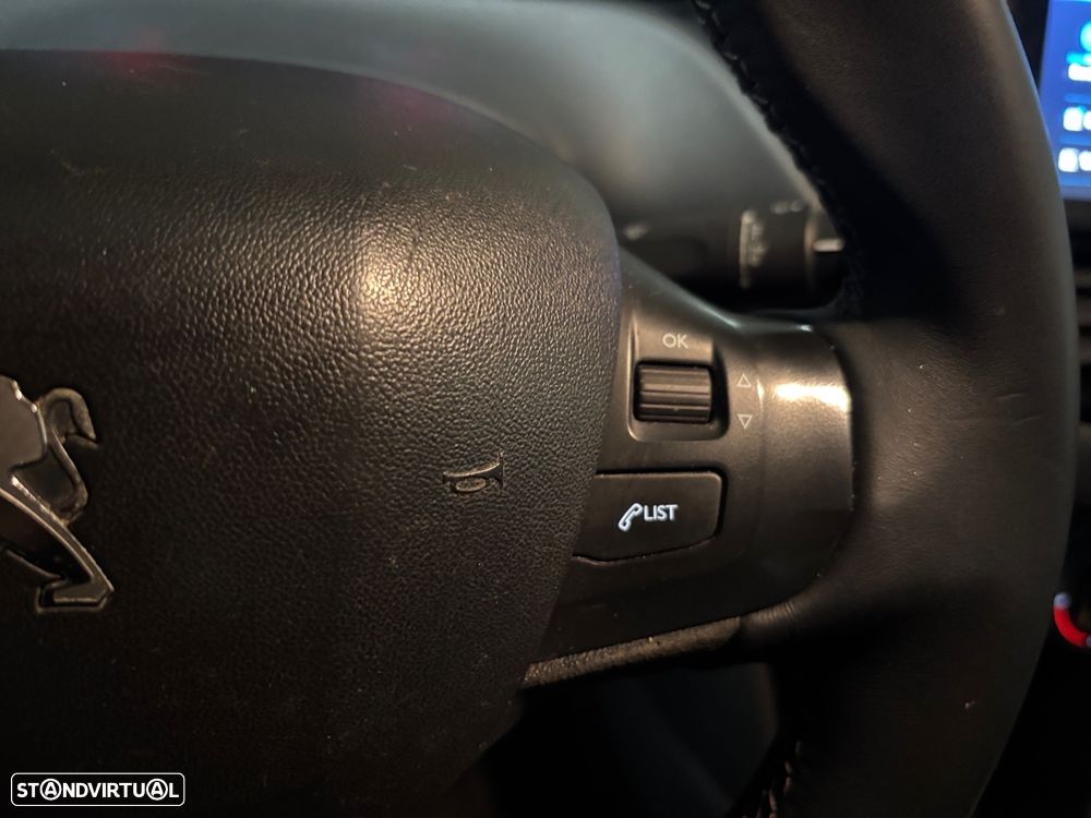 Peugeot 208 1.5 BlueHDi Active - 14