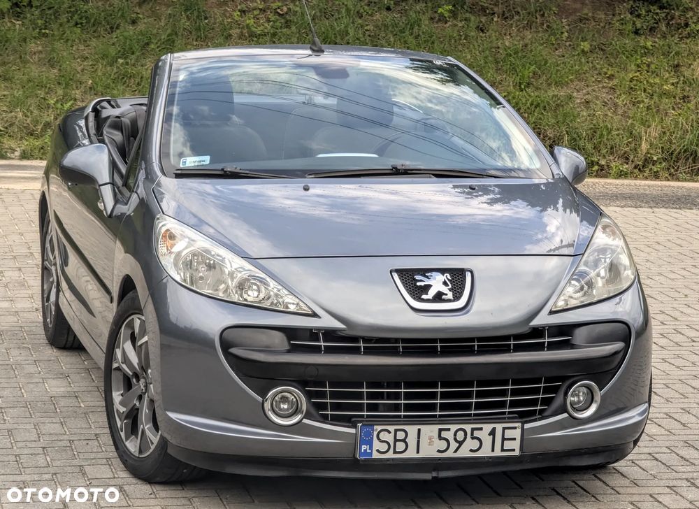Peugeot 207 CC 1.6 Sport - 11