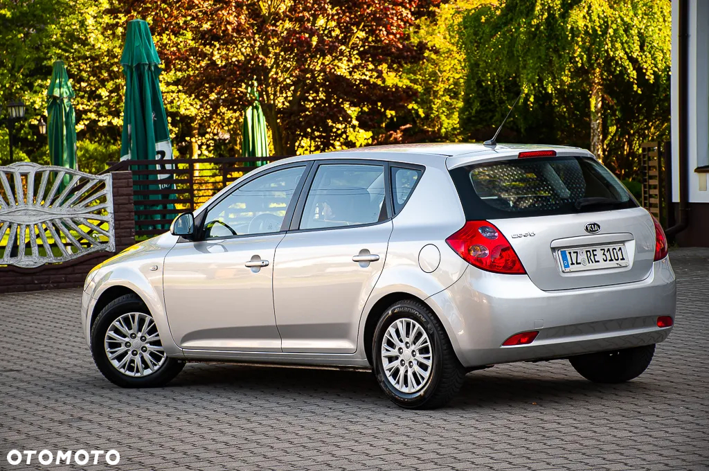 Kia Ceed 2.0 CVVT Spirit - 4