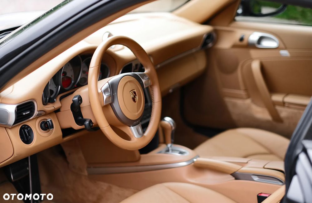Porsche 911 - 26