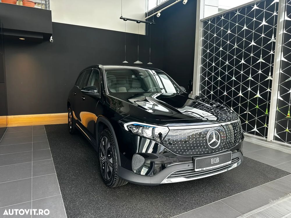 Mercedes-Benz EQB 250 - 2