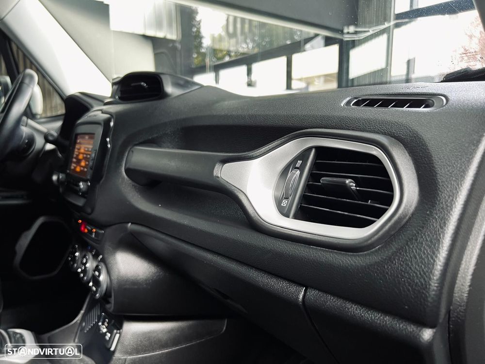 Jeep Renegade 1.6 MJD Limited - 33