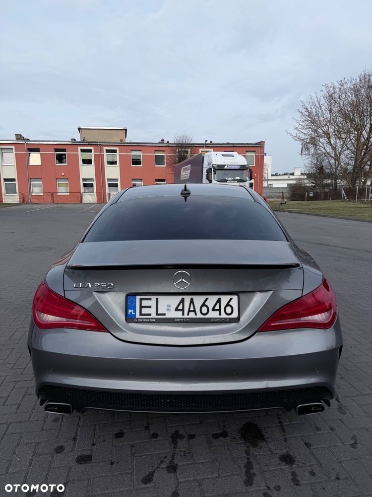 Mercedes-Benz CLA 250 Sport 7G-DCT - 3