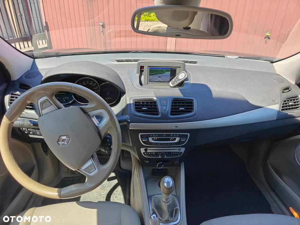 Renault Fluence 1.5 dCi Privilege - 8
