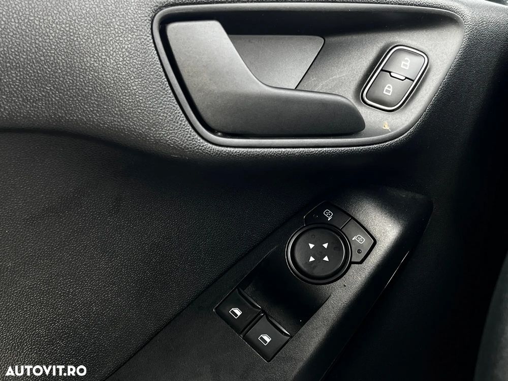 Ford Fiesta 1.1 Titanium - 19