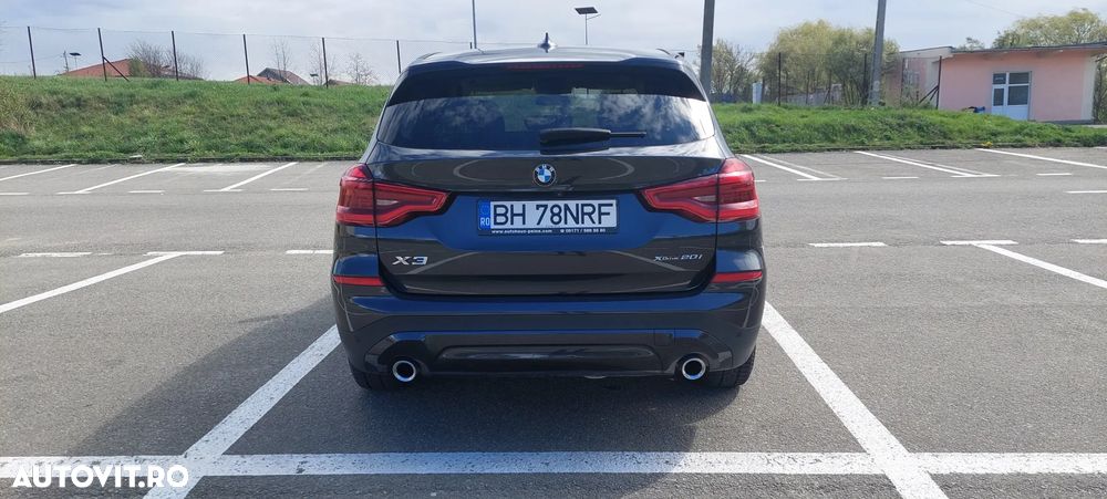 BMW X3 xDrive20i Aut. Advantage - 8